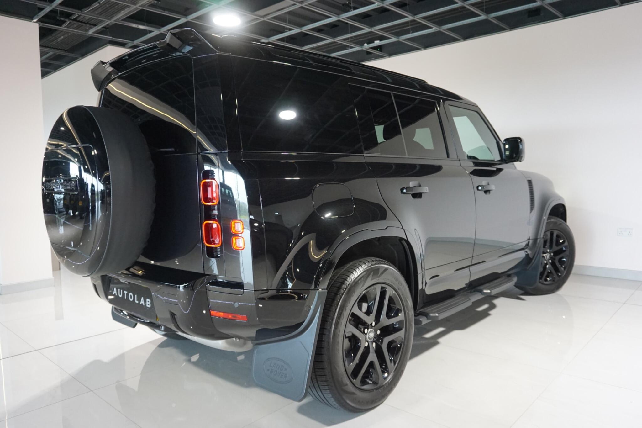 Land Rover Defender 110 3.0 D250 MHEV S Hard Top SUV 5dr Diesel Auto 4WD MWB Euro 6 (s/s) (250 ps)